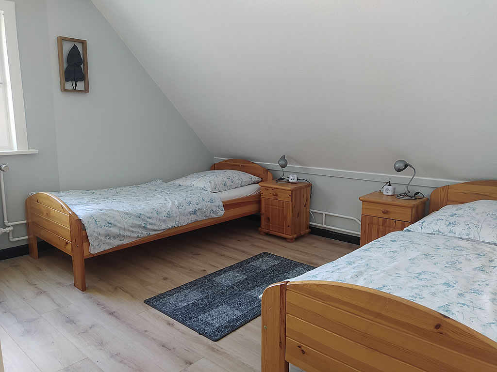 Schlafzimmer 2