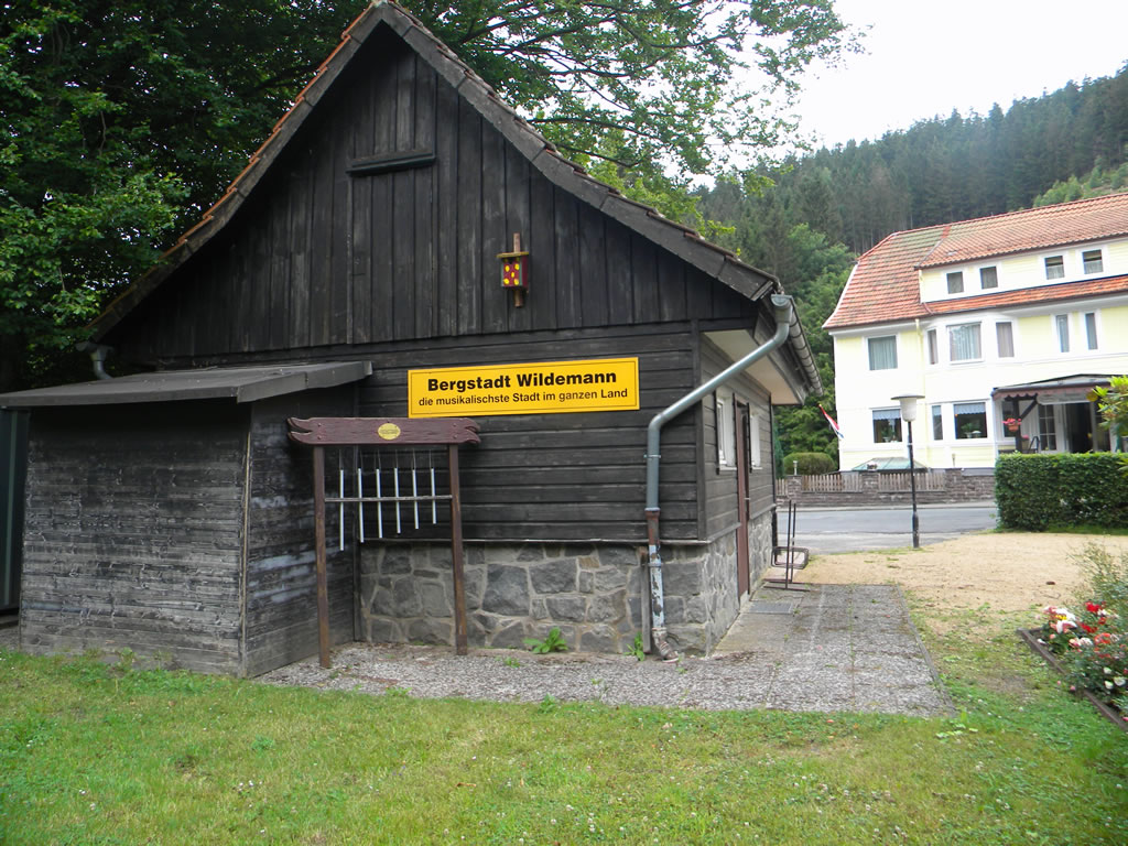Kurpark Eingang/Hütte