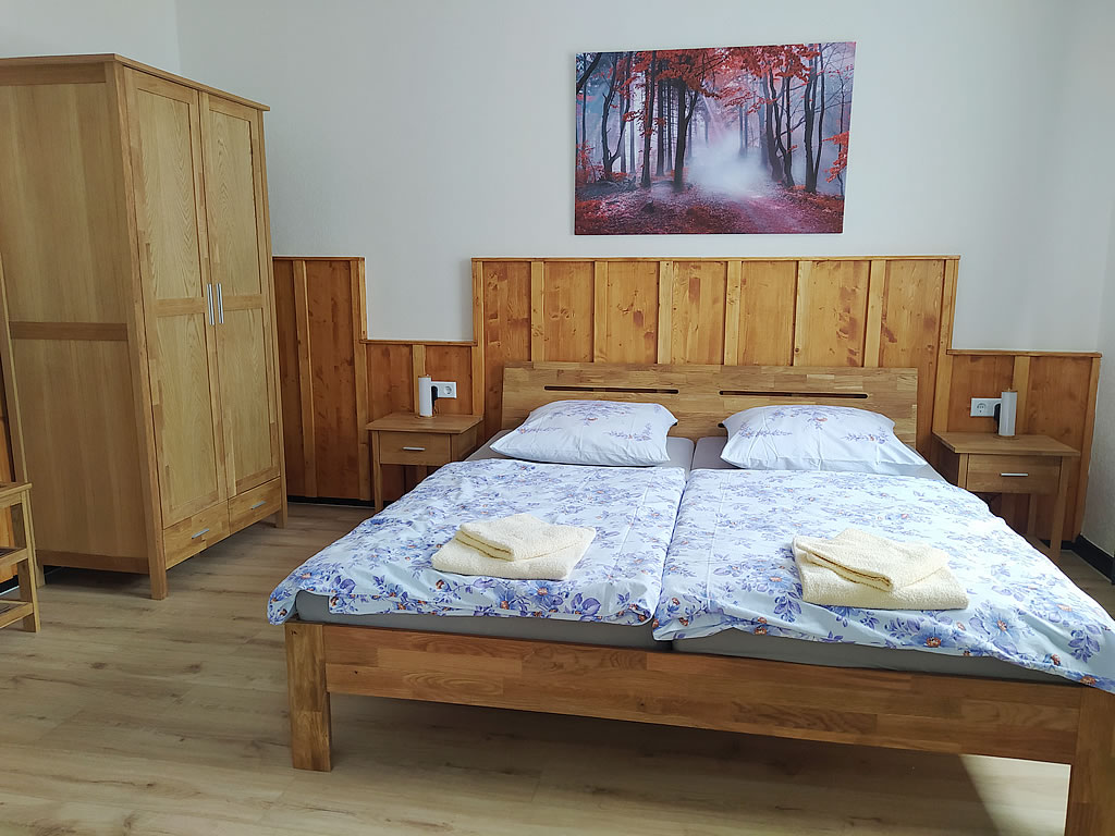 Appartmentzimmer Schlafzimmer